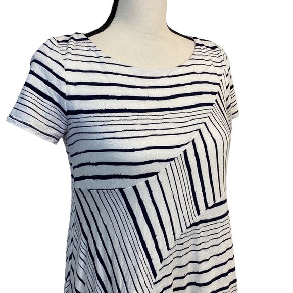 Maeve Anthropologie Navy and Cream Striped Knit Swing Dress Size XS - Picture 3 of 11